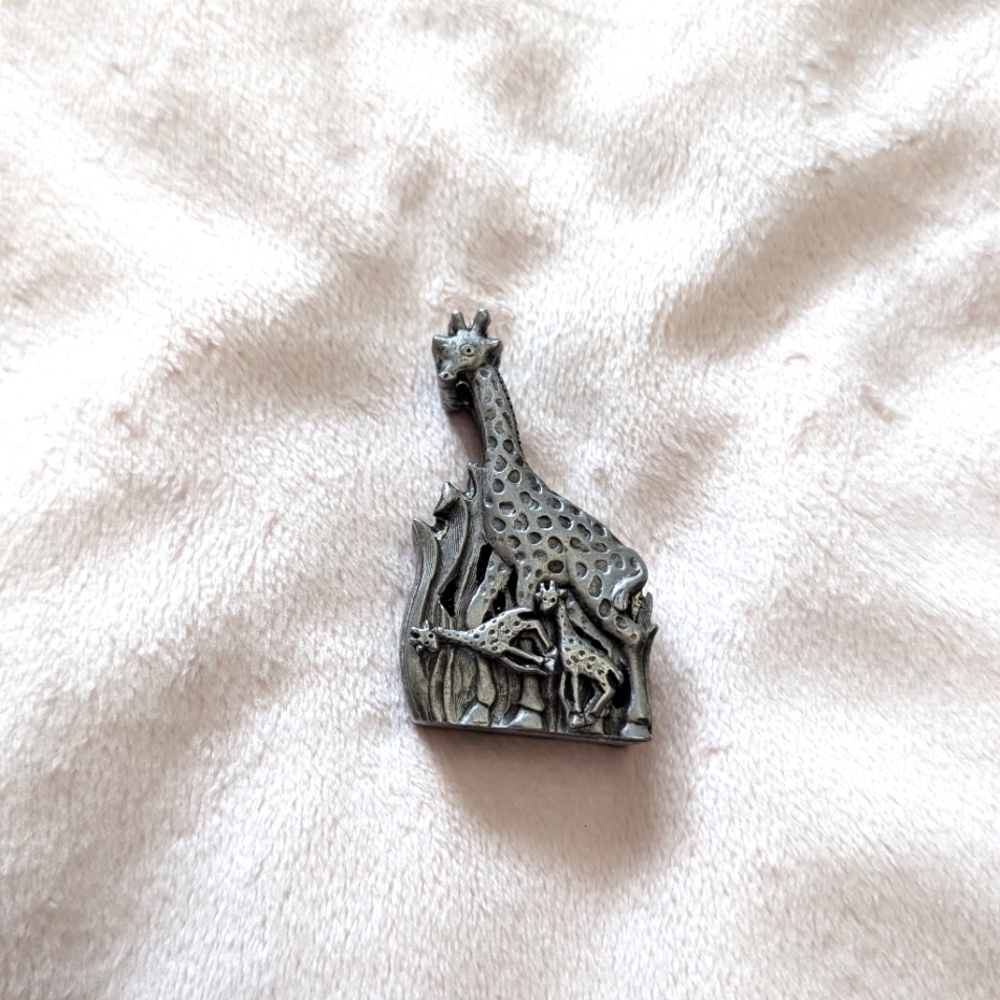 Vintage Torino Pewter Giraffe Jewelry Necklace Brooch Earrings Trinket Box Set